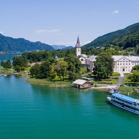 Gasthof Zur Post Осиах Екстериор снимка
