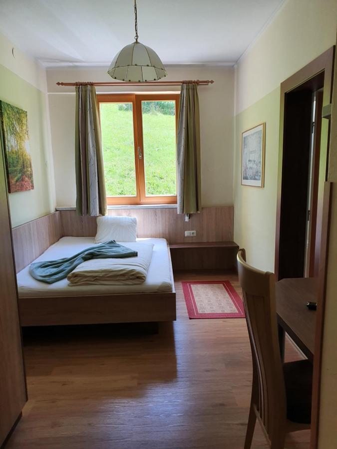 Gasthof Zur Post Осиах Екстериор снимка