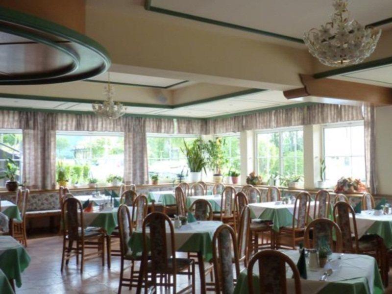 Gasthof Zur Post Осиах Екстериор снимка
